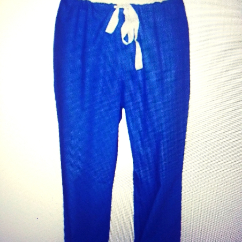 12 BRAND NEW:FEMALE SCRUB PANTS-NEW(12 PAIR)